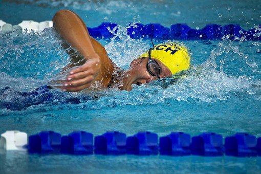 Swimming with Kinesiology Sports Tape - Your Guide